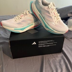 Adidas Women's White and Teal Running Sneakers - women’s size 8